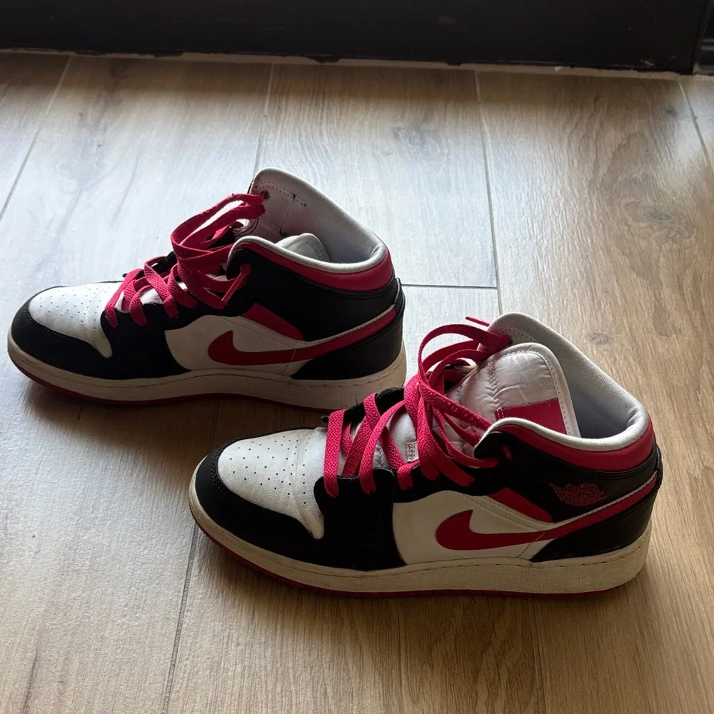 Nike Air Jordan 1 Mid Sneakers in Red, Black & White - Picture 8 of 8